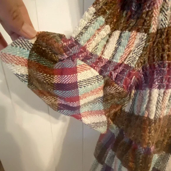 Dra Los Angeles Multicolor Plaid Off-Shoulder Blouse - Picture 2 of 5